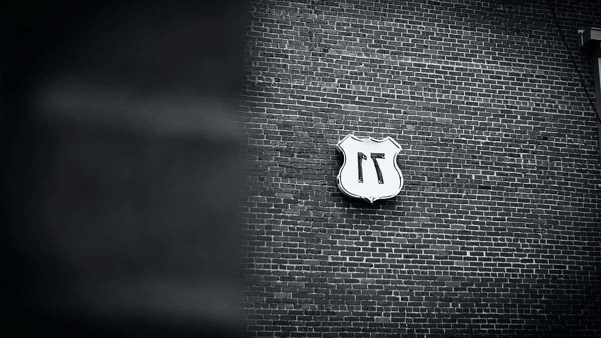 black-and-white number 71 signage bentonville